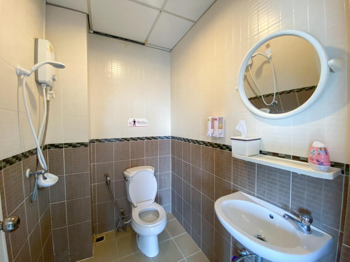 Uh Hostel Банг Саен Экстерьер фото